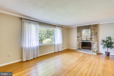 19005 Plummer Dr, Germantown, MD 20876 - photo 7