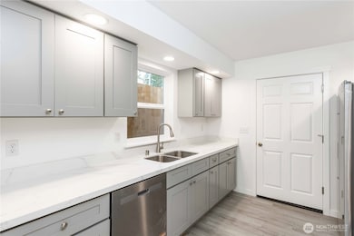 381 E Sullivan St, Allyn, WA 98524 - photo 5