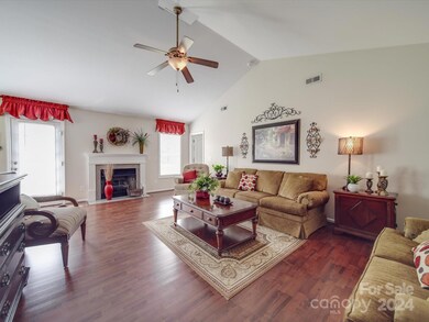 801 Summey Farm Dr, Dallas, NC 28034 - photo 6