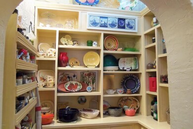 More storage in butler's pantry
