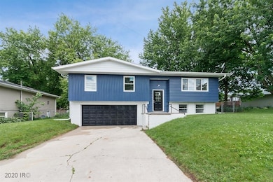 807 E 12th St N, Newton, IA 50208 - photo 2