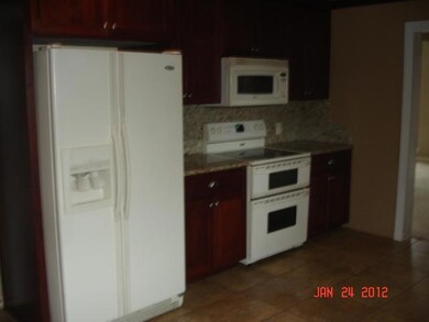 2653 E McAndrews Rd, Medford, OR 97504 - photo 3