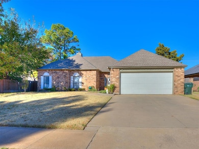 4313 Lyrewood Ln, Norman, OK 73072 - photo 4