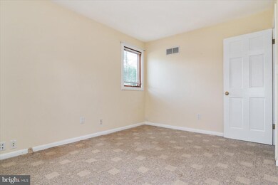 109 Lake View Dr, Annapolis, MD 21403 - photo 4