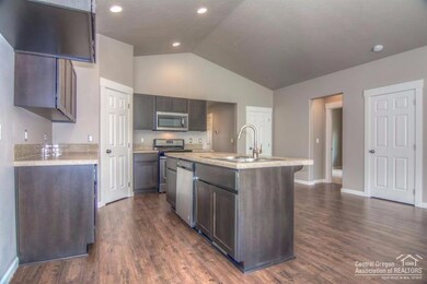 21167 Caleb Place, Bend, OR 97702 - photo 5