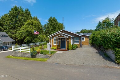 1015 SW 16th St, Lincoln City, OR 97367 - photo 2