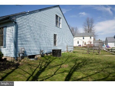 305 Patrick Way, Royersford, PA 19468 - photo 6