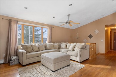 12 Wisteria Ln, Cranston, RI 02920 - photo 5