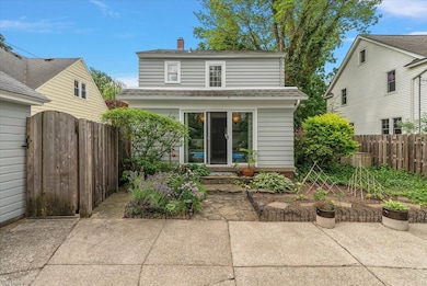 07-175 E 26th St-7