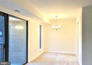 7598 Gales Ct unit 203, Manassas, VA 20109 - photo 4