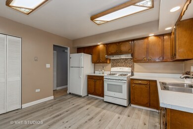 3224 Newcastle Rd, Waukegan, IL 60087 - photo 6