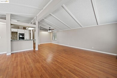 19690 N Highway 99 unit 162, Acampo, CA 95220 - photo 5