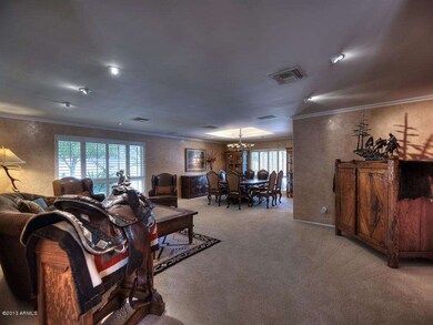 005_Living Room