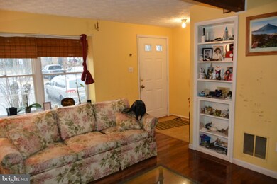 14547 Farmcrest Place, Silver Spring, MD 20905 - photo 3