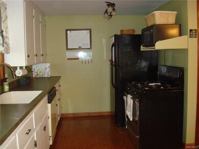 Gas stove and refrigerator are negotiable!