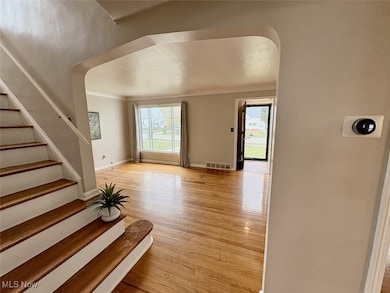 1807 E 294th St, Wickliffe, OH 44092 - photo 6