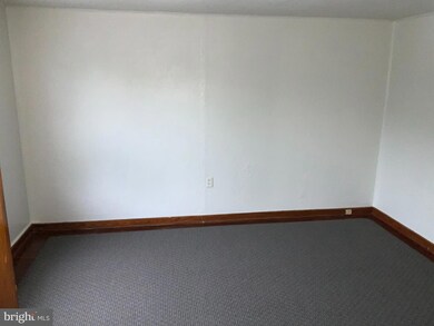 521 E Broad St, Tamaqua, PA 18252 - photo 6