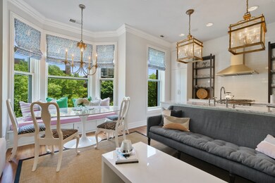 Dining/Kitchen