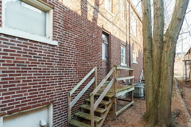 9 E Norwich Ave unit 15, Columbus, OH 43201 - photo 6