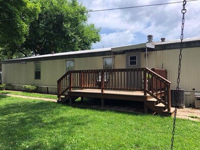 947 Charles St, Logan, OH 43138 - photo 2