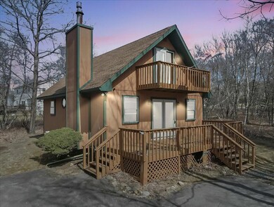 660 Twisted Oak Ln, Effort, PA 18330 - photo 2