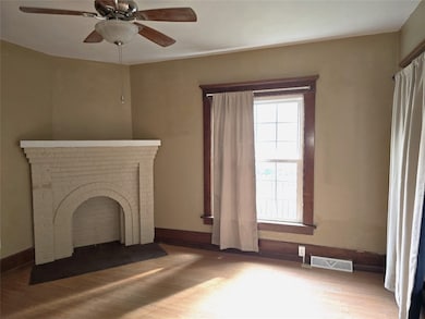 1053 - Living Room