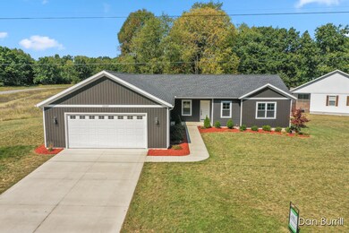 12160 Pine Meadows Dr, Wayland, MI 49348 - photo 2