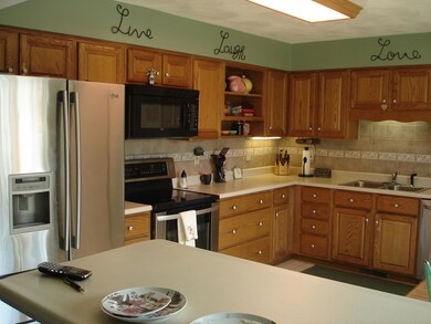 2888TULIP LANE 038