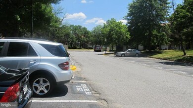 8269 Londonderry Ct, Laurel, MD 20707 - photo 7