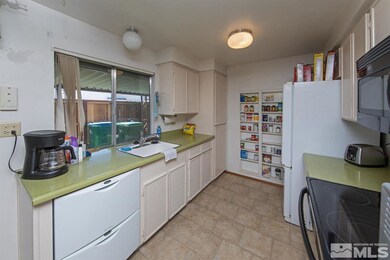 968 Crestwood Dr unit 4, Sparks, NV 89434 - photo 6