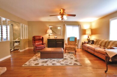 714-Overbrook-Dr-Living-Room