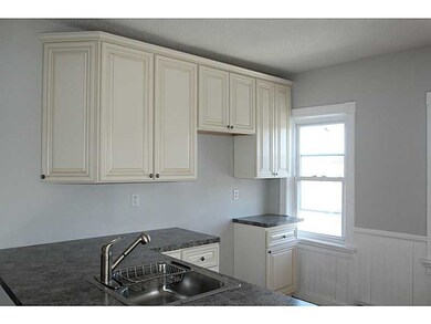 82 Borinquen St, Providence, RI 02905 - photo 4