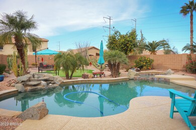 Gas heated pebble-tec pool and spa