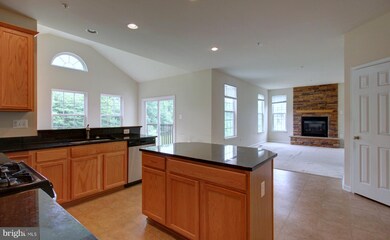 8411 Staggers Farm Ct, Laurel, MD 20708 - photo 7