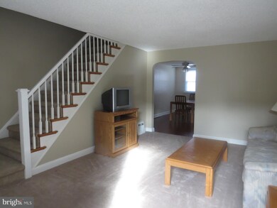 18 Clarendon Dr, Darby, PA 19023 - photo 2