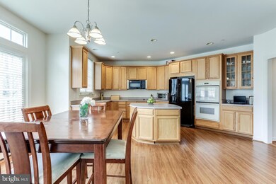 14301 Wicklow Ln, Laurel, MD 20707 - photo 7