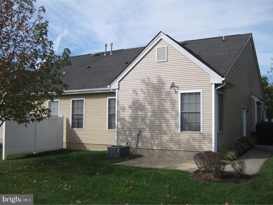 165 Burholme Dr, Trenton, NJ 08691 - photo 4