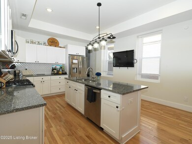 1435 Mellwood 5