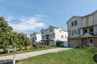 398 Patterson Ave, Staten Island, NY 10305 - photo 5