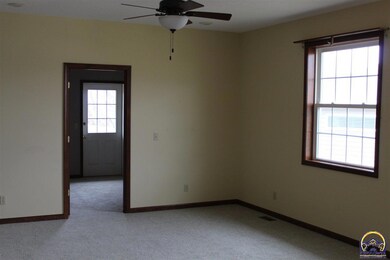 1143 SW Red Oaks Place, Topeka, KS 66615 - photo 4