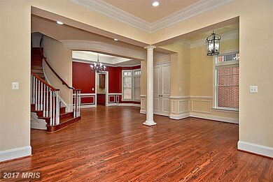 2157 Royal Lodge Dr, Falls Church, VA 22043 - photo 5