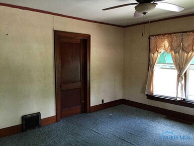 409 Fort Findlay Rd, Woodville, OH 43469 - photo 3