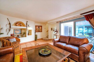 LivingRoom2