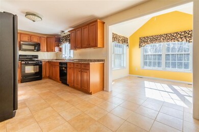 11 Amanda Dr, Hudson, NH 03051 - photo 5