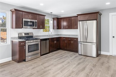 638 Douglas Ave, Providence, RI 02908 - photo 3