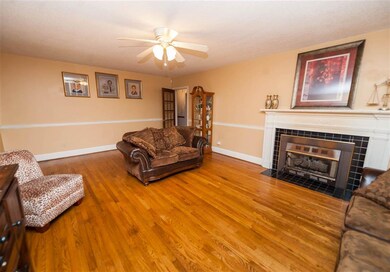 16 Wofford St, Inman, SC 29349 - photo 6