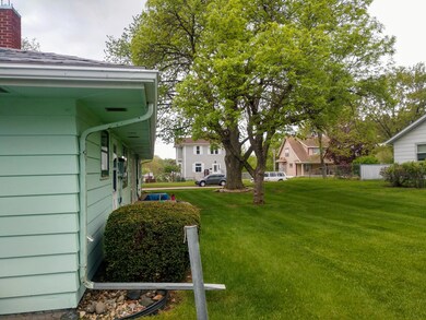 Back Of House (facing south)