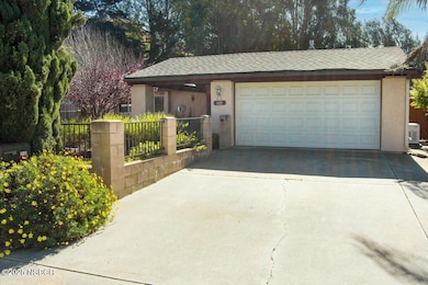 1112 E Hickory Ave, Lompoc, CA 93436 - photo 2