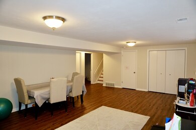 1120 Elizabeth Ave, Naperville, IL 60540 - photo 4