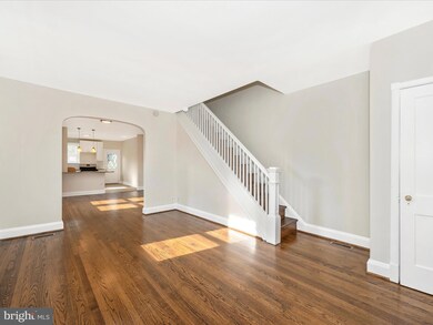 3701 Colborne Rd, Baltimore, MD 21229 - photo 6